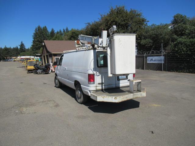 1999 FORD E-350 CARGO VAN W/ BUCKET LIFT