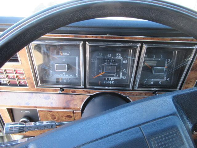 1987 LINCOLN TOWN CAR