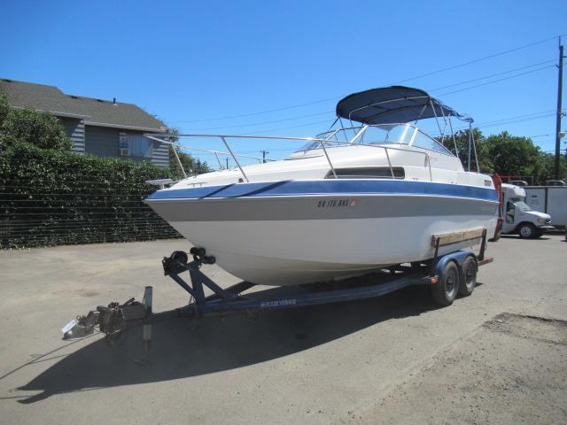 1991 FOUR WINNS 235 VISTA CABIN CRUISER OMC KING COBRA 350