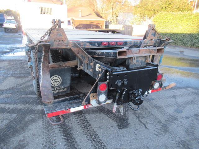 2006 PETERBILT 378 FLATBED W/ FORKLIFT MOUNT