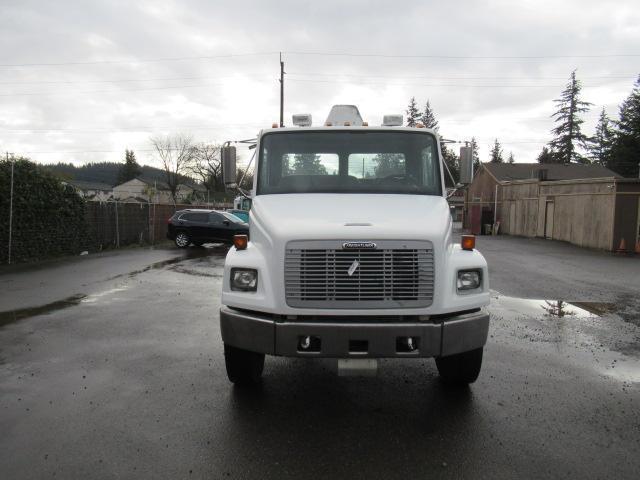 ***PULLED - NO TITLE***2003 FREIGHTLINER FL70 CAB & CHASSIS