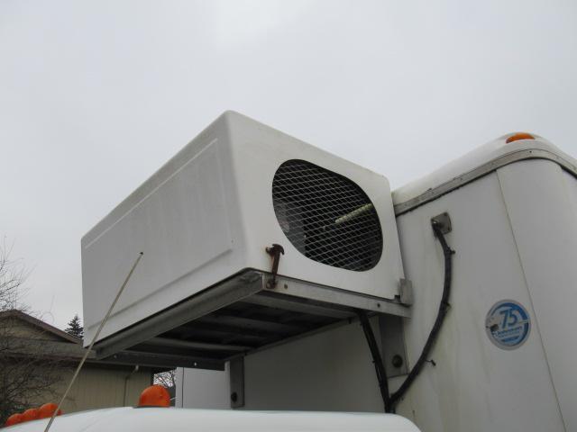 2007 ISUZU NRR 16' REFRIGERATION DELIVERY TRUCK