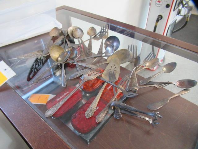 ASSORTED ANTIQUE SILVERWARE FORKS, KNIVES, SPOONS