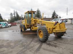 JOHN DEERE 670A MOTOR GRADER