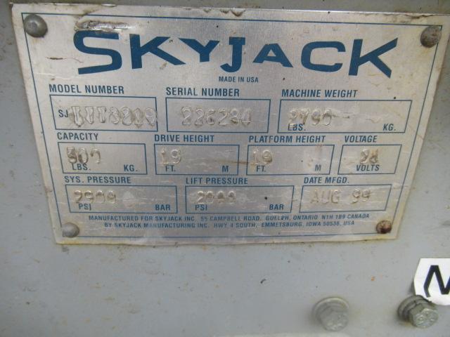 SKYJACK SJ 3219 24V ELECTRIC SCISSOR LIFT