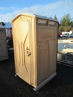 SKID MOUNTED PORTABLE PLASTIC BATHROOM