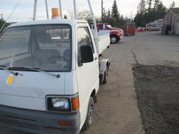 DAIHATSU HI-JET MINI TRUCK W/ SCISSOR LIFT/DUMP BED