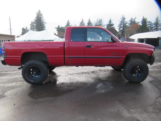 2000 DODGE 2500 4X4 EXTENDED CAB