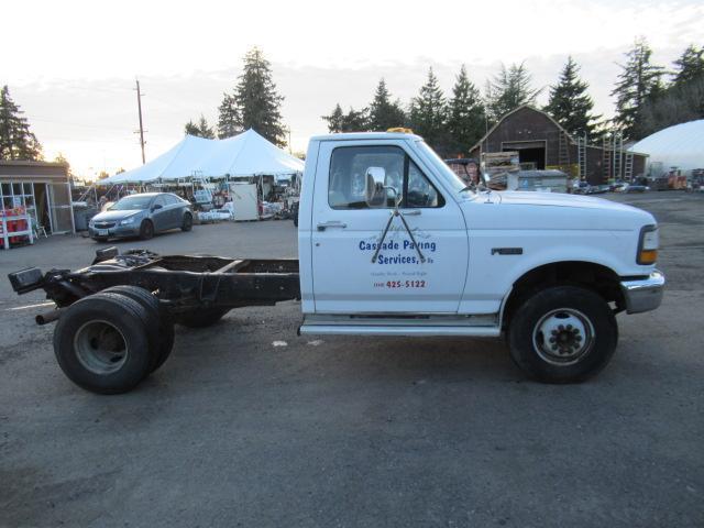 1993 FORD F-SUPER DUTY CAB & CHASSIS