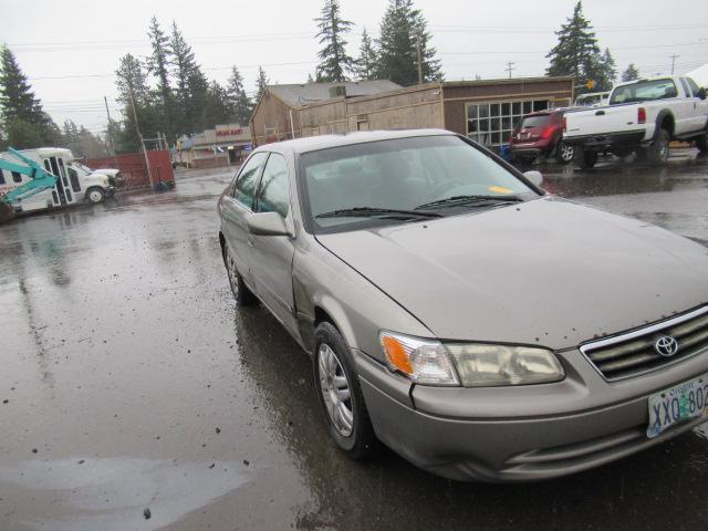 2001 TOYOTA CAMRY LE