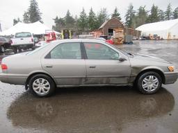 2001 TOYOTA CAMRY LE