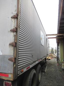 1977 TRAILMOBILE 40' DRY VAN TRAILER, TANDEM SLIDING AXLES, CURBSIDE DOOR, SER#: S95240