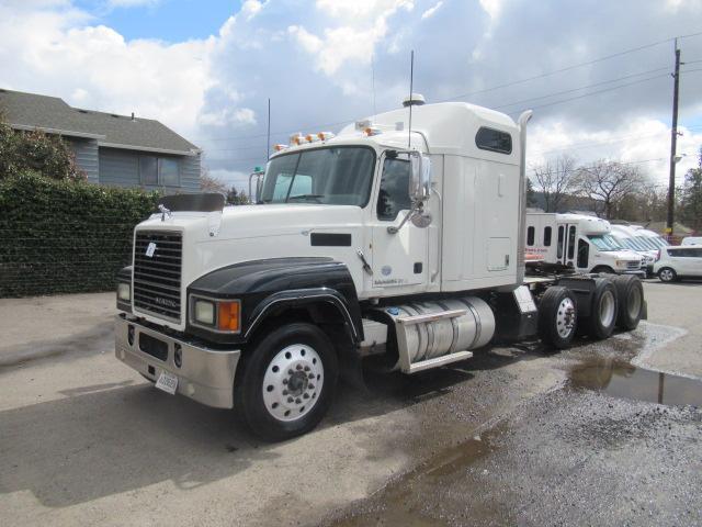 2015 MACK CHU613 4 AXLE TRACTOR