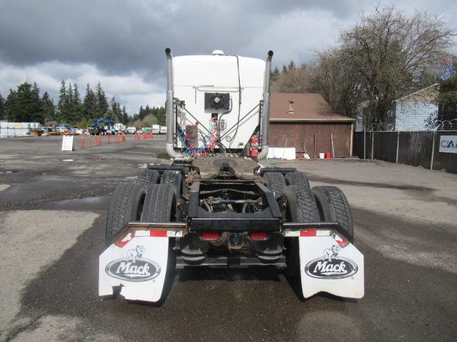 2015 MACK CHU613 4 AXLE TRACTOR