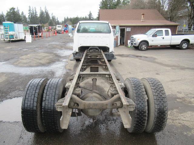 2006 FORD F-650 CAB & CHASSIS