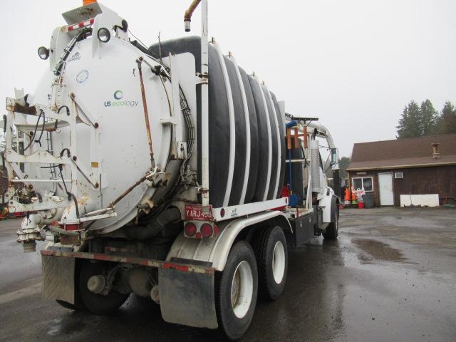 2001 STERLING VAC TRUCK