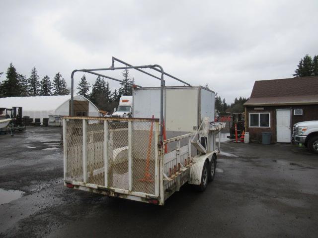 2001 BUZ'S EQUIPMENT CRW160 LANDSCAPING TRAILER W/ PORT-O-POTTIE