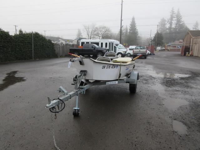 2014 WATERSHED 12' FIBERGLASS DRIFT BOAT