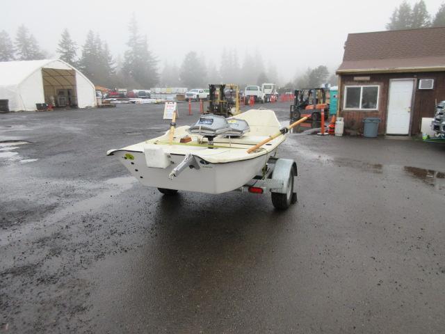 2014 WATERSHED 12' FIBERGLASS DRIFT BOAT