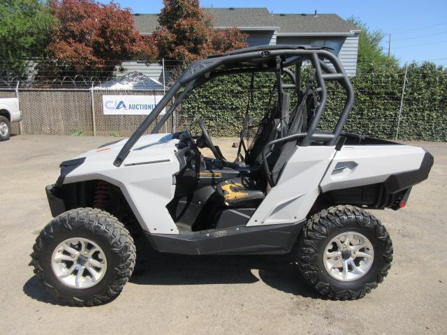 2017 CAN-AM COMMANDER 1000 DPS 4X4 UTV