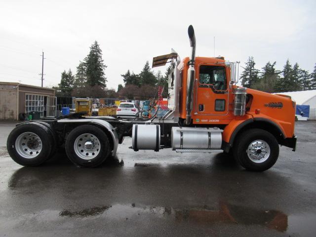 2006 KENWORTH T800 DAY CAB TRACTOR