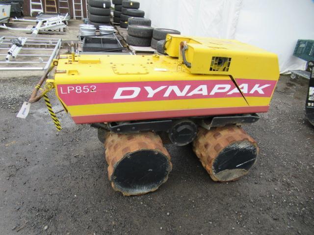 DYNAPAK LP852 33'' VIBRATORY COMPACTOR