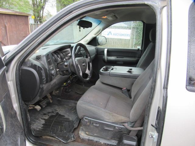 2009 GMC SIERRA SLE 4X4 EXTENDED CAB