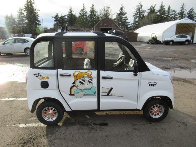 2024 MECO M-F 4-PASSENGER 60V ELECTRIC VEHICLE (UNUSED)