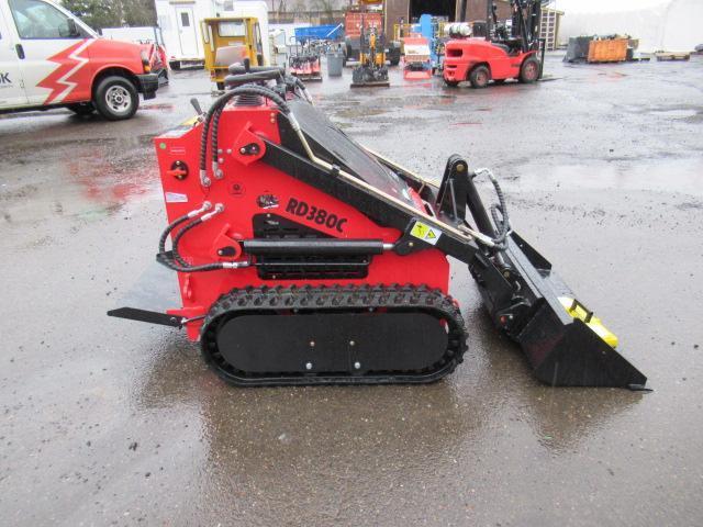 2024 RODA RD380C RIDE ON TRACKED SKID STEER LOADER (UNUSED)