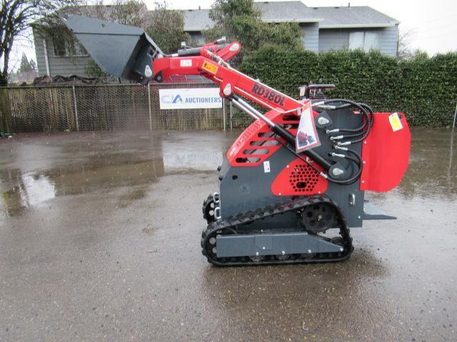 2024 RODA RD380L RIDE ON TRACKED SKID STEER LOADER (UNUSED)