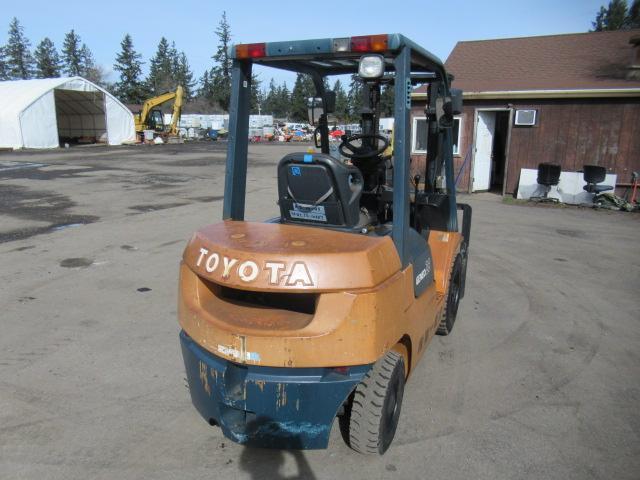 TOYOTA GENEO 25 FORKLIFT