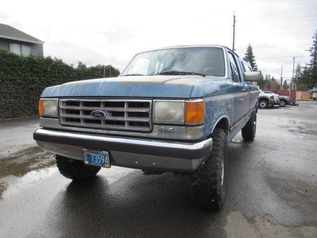 1988 FORD F-250 LARIAT 4X4 EXTENDED CAB