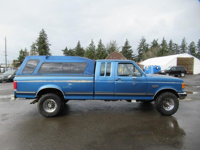 1988 FORD F-250 LARIAT 4X4 EXTENDED CAB