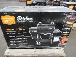 OKLAHOMA JOE'S RIDER 900 PELLET GRILL (UNUSED - IN BOX)