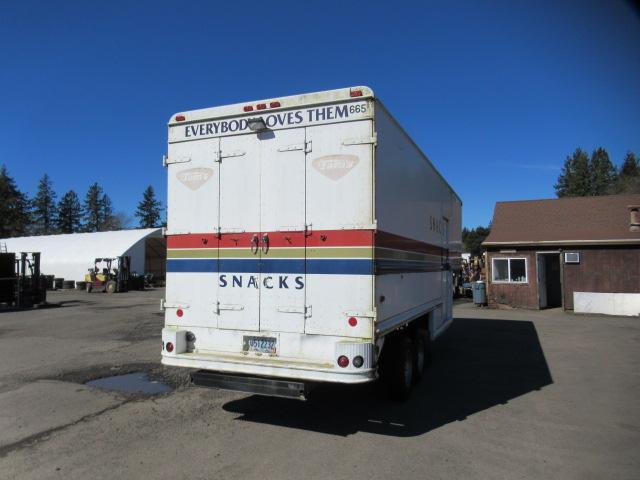 1986 GRUMMAN 27' TANDEM AXLE 5TH WHEEL ENCLOSED TRAILER