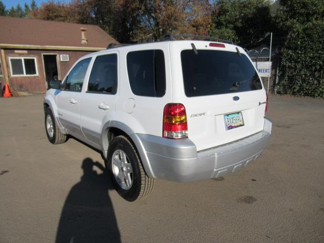 2005 FORD ESCAPE 4WD