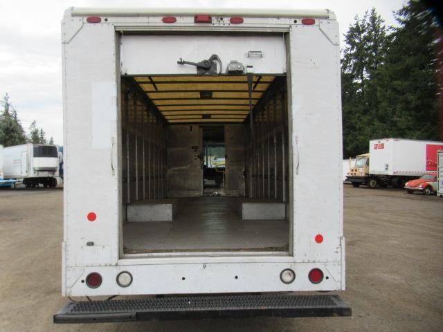 2007 FREIGHTLINER MWV 24' UTILIMASTER STEP VAN