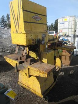 METAL MUNCHER MM61E 49 TON 5-STATION IRONWORKER W/ PUNCHES & DIES, SER#: 2795-9-79