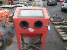 SANDBLAST CABINET W/ GUN ON CASTERS