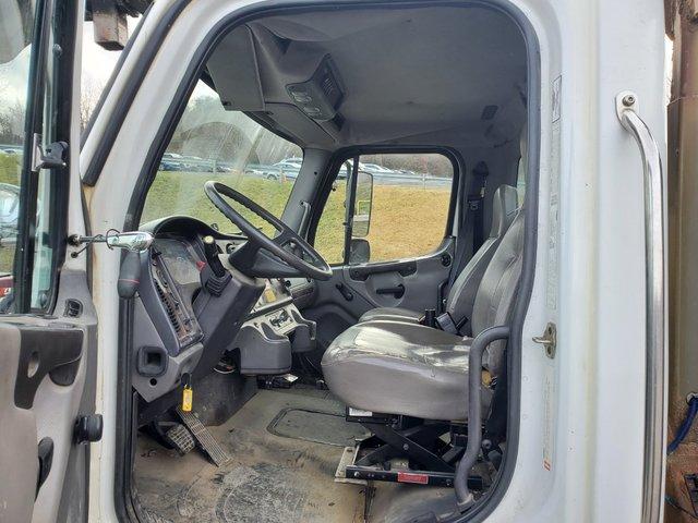 2007 Freightliner M2-106 4X2 ALTEC DL45