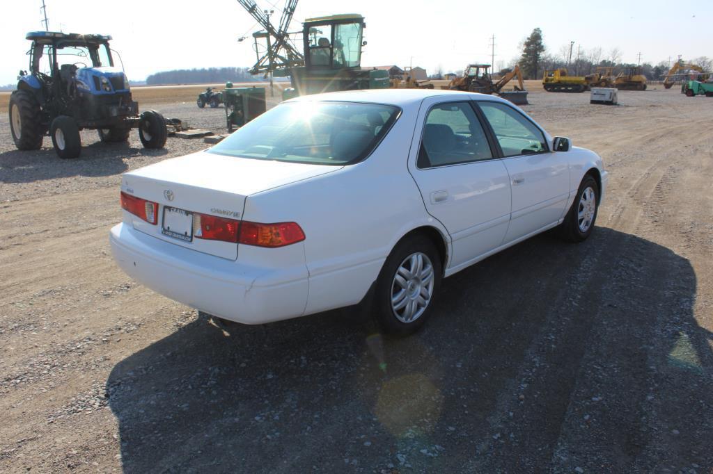 2001 Toyota Camry Car