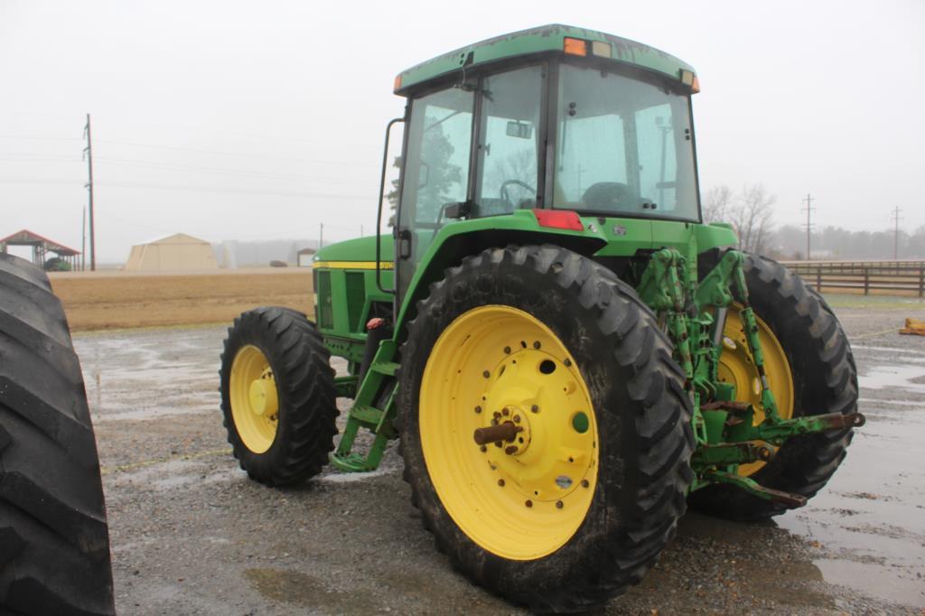 John Deere 7410 MFWD Tractor