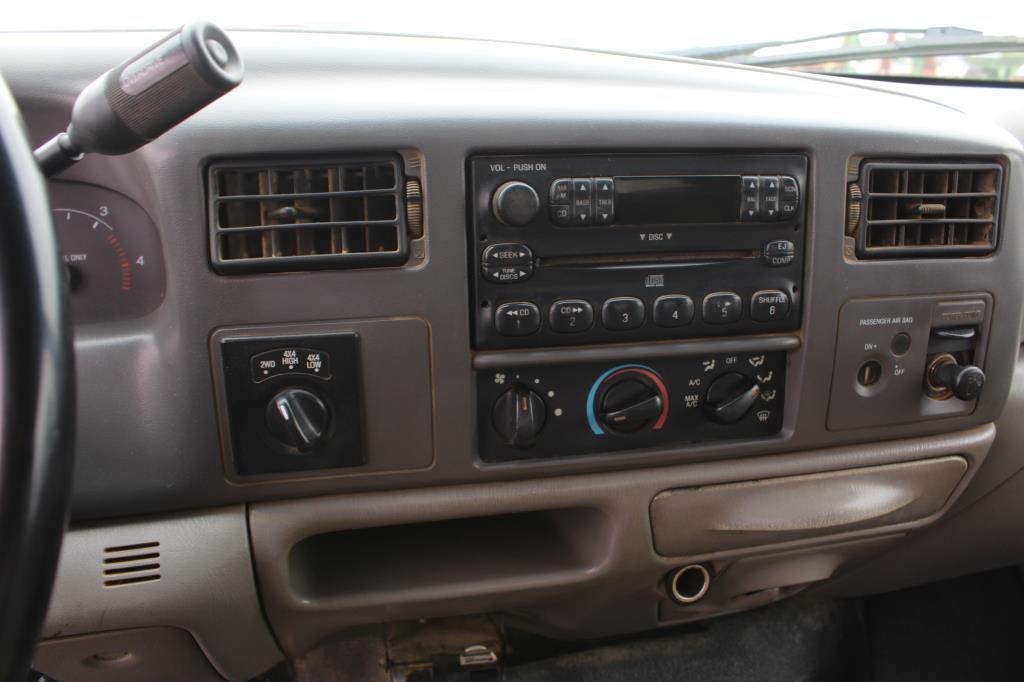 2001 Ford F-250 4x4 Extended Cab Pickup