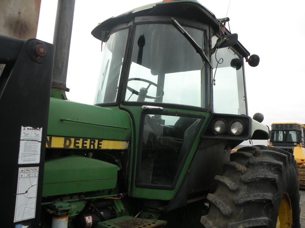 John Deere 4840 Tractor w/ Loader