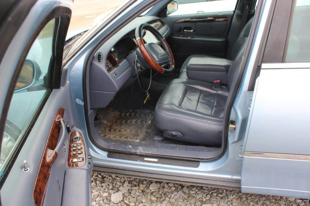 1998 Lincoln Continental Town Car