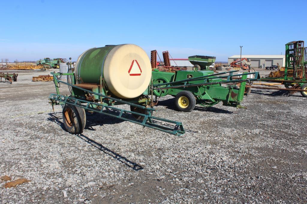 John Deere 30' Boom Pull Type Sprayer