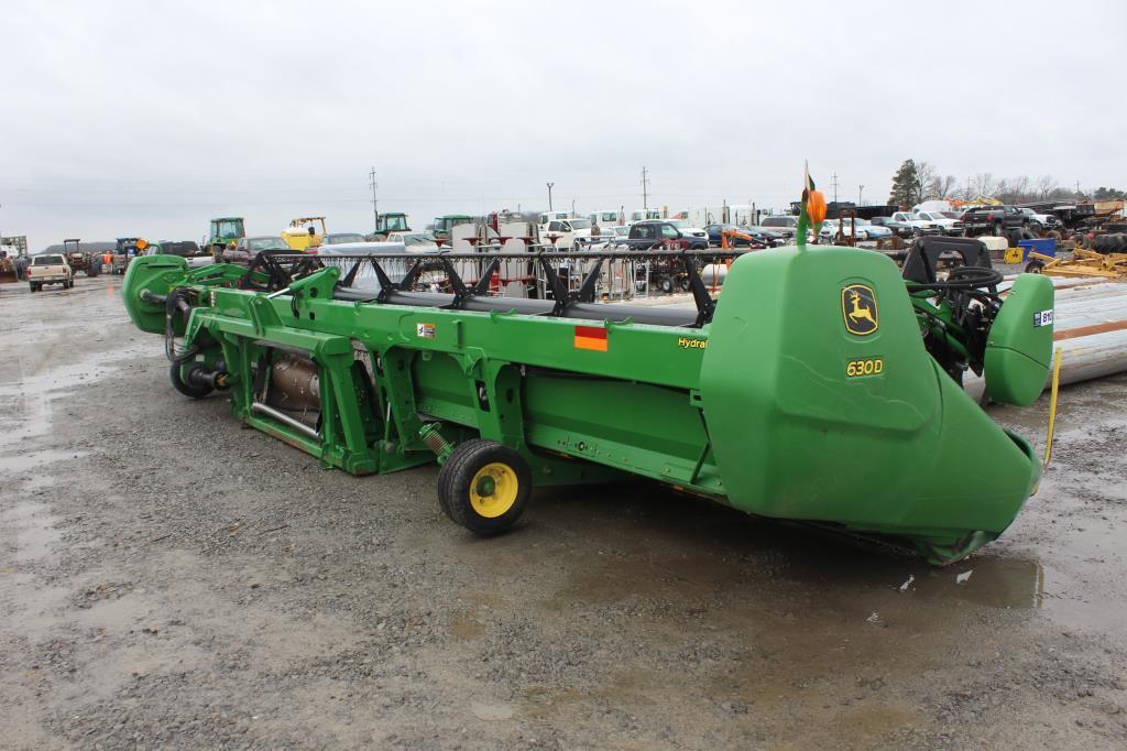 2009 John Deere 630D 30' Hydra-Float Draper Header