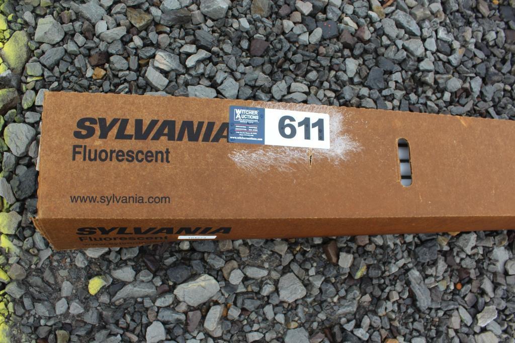 Lot of (25) Sylvania T8 32W Fluorescent Light Bulb