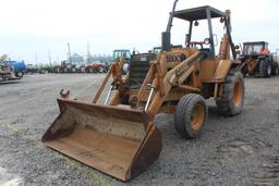 Case 580C Loader Backhoe