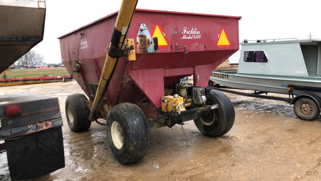 Ficklin 4500 Pull Type Seed Tender Wagon